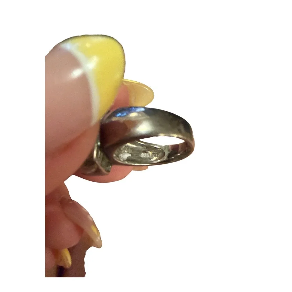 Unbranded sterling silver